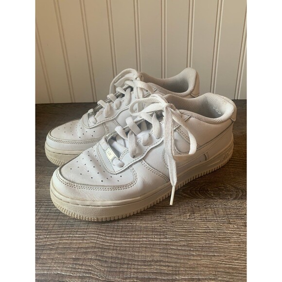 Nike Air Force 1 Low White Sneakers - Used | Size US 5 Y - Picture 1 of 6